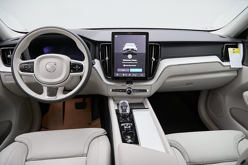 New 2026 Volvo XC60 B5 Ultra w/ Climate Package image 19