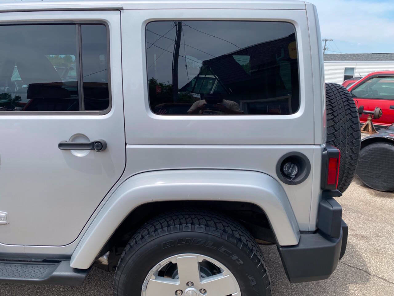 Used 2012 Jeep Wrangler Unlimited Sahara w/ Dual Top Group AWD/4WD image 63