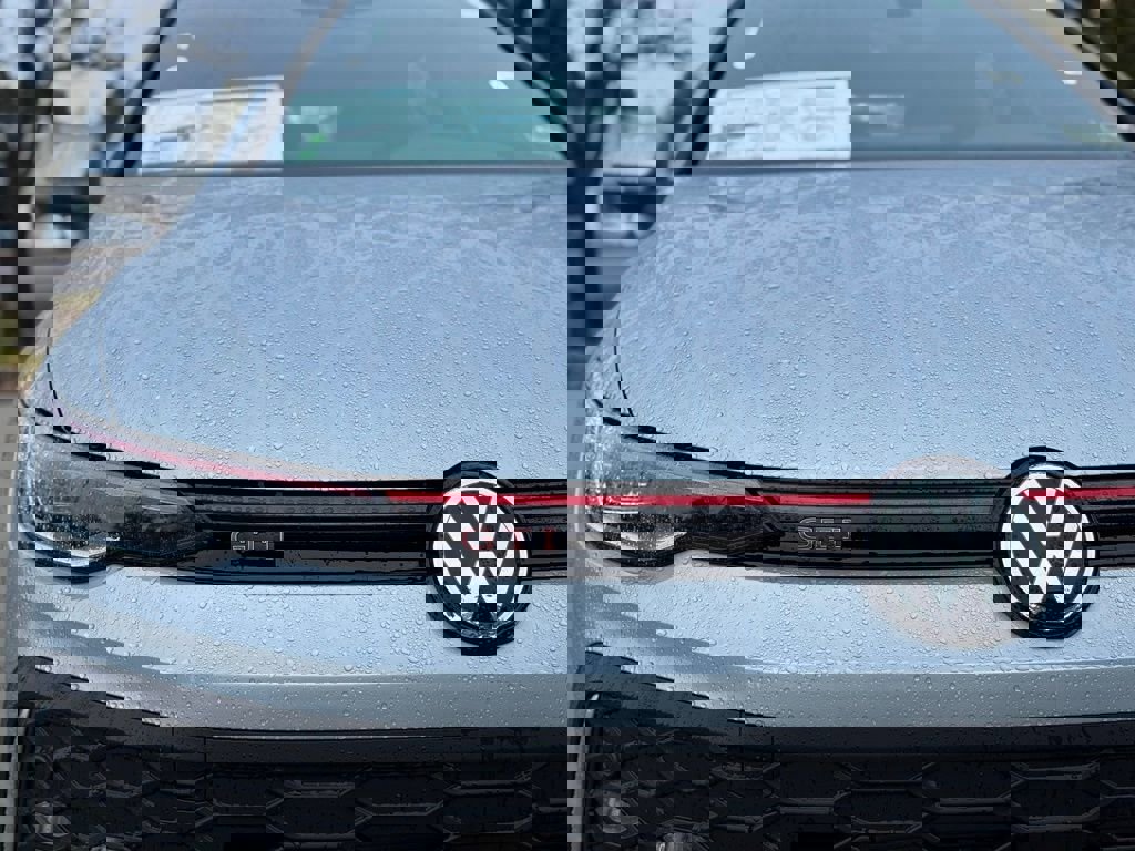 New 2026 Volkswagen GTI SE image 3