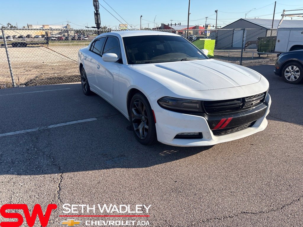 Used 2015 Dodge Charger SXT RWD image 1