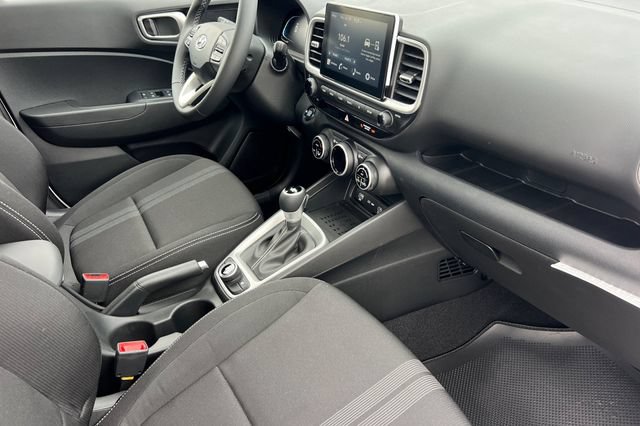 New 2026 Hyundai Venue SEL FWD image 15