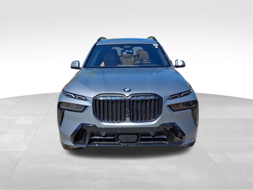 Used 2023 BMW X7 xDrive40i w/ Executive Package AWD/4WD image 2