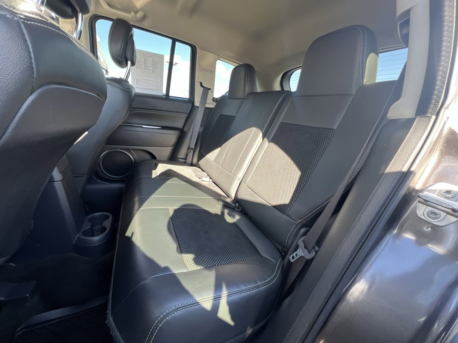 Used 2017 Jeep Compass Latitude image 22