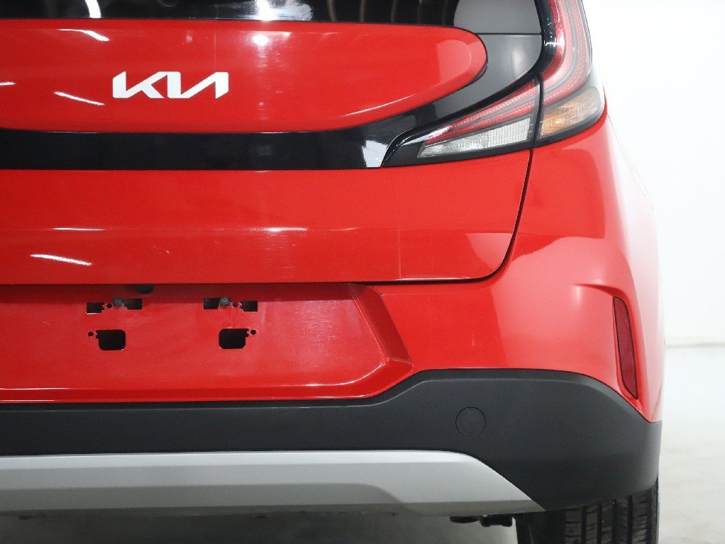 Used 2023 Kia Soul LX w/ LX Technology Package image 43