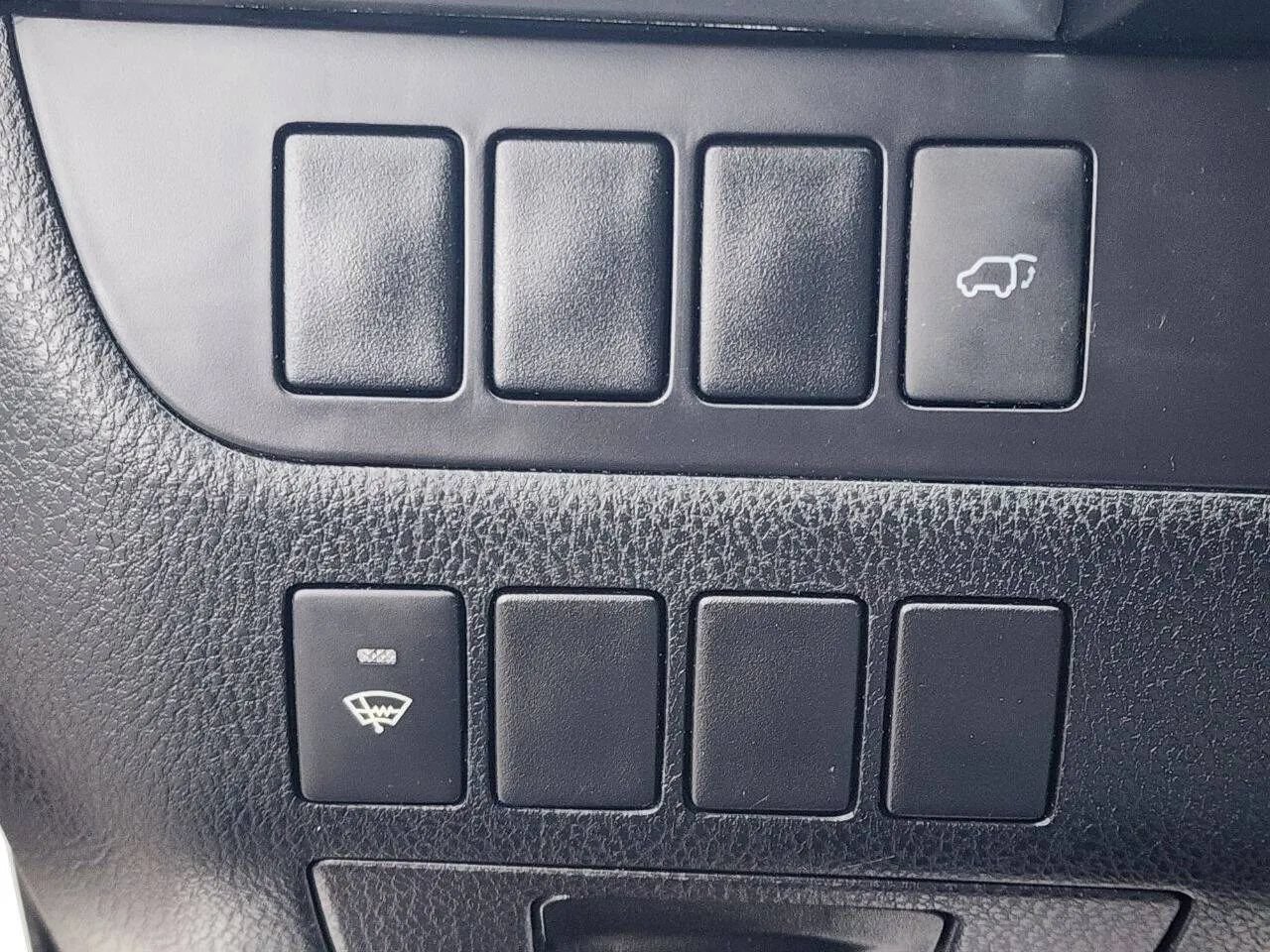 Used 2016 Toyota Highlander XLE AWD/4WD image 20