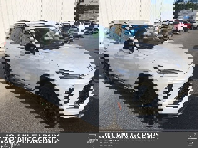 New 2025 Buick Envision Sport Touring image 3