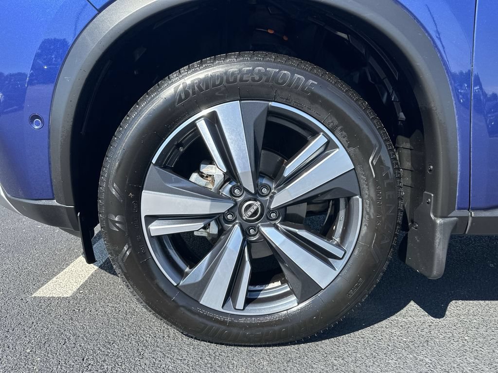 Used 2023 Nissan Rogue Platinum w/ Platinum Premium Package FWD image 16