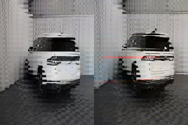 New 2026 Lincoln Aviator Reserve image 24