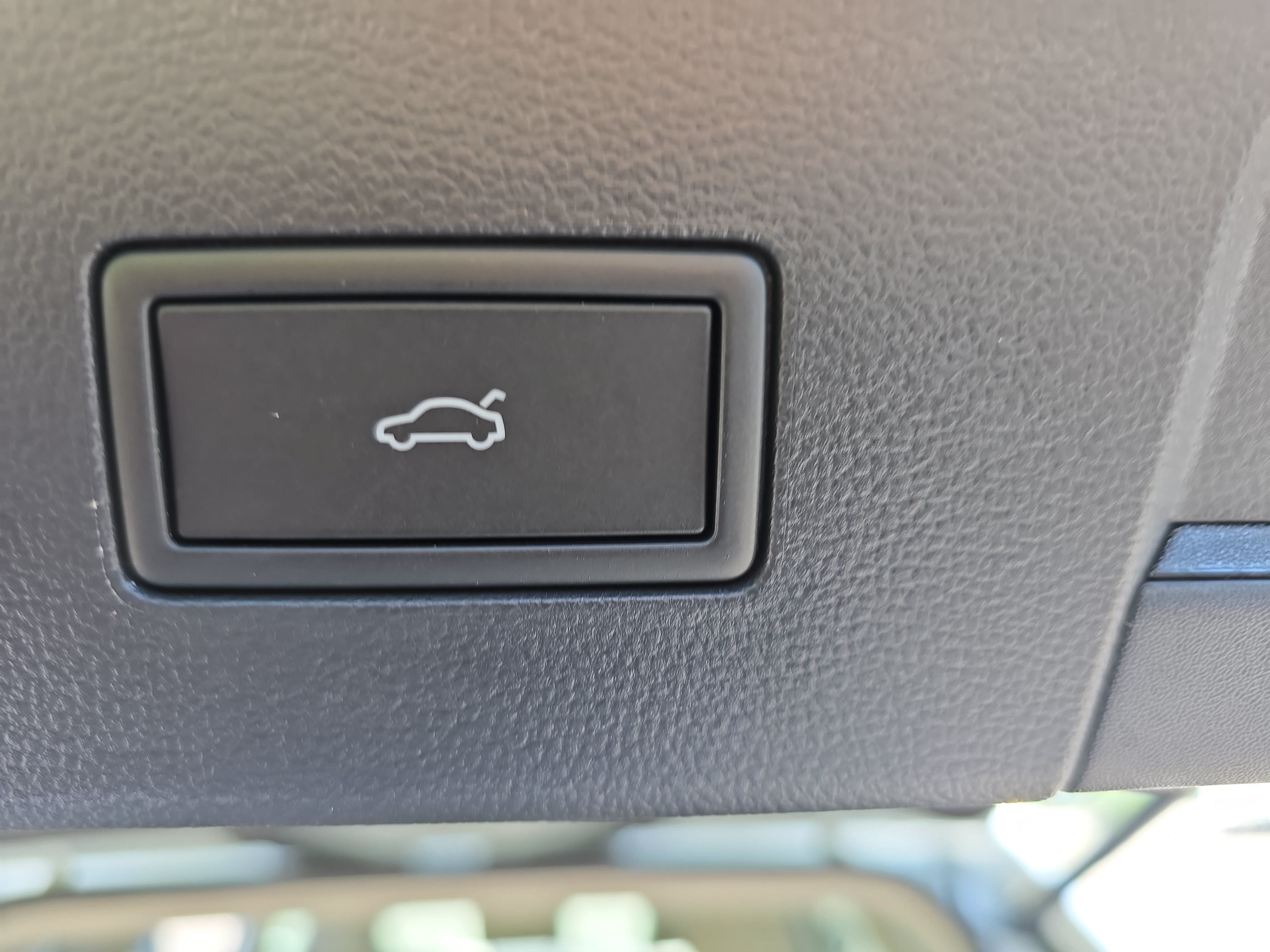 New 2026 Volkswagen Atlas SE FWD image 14