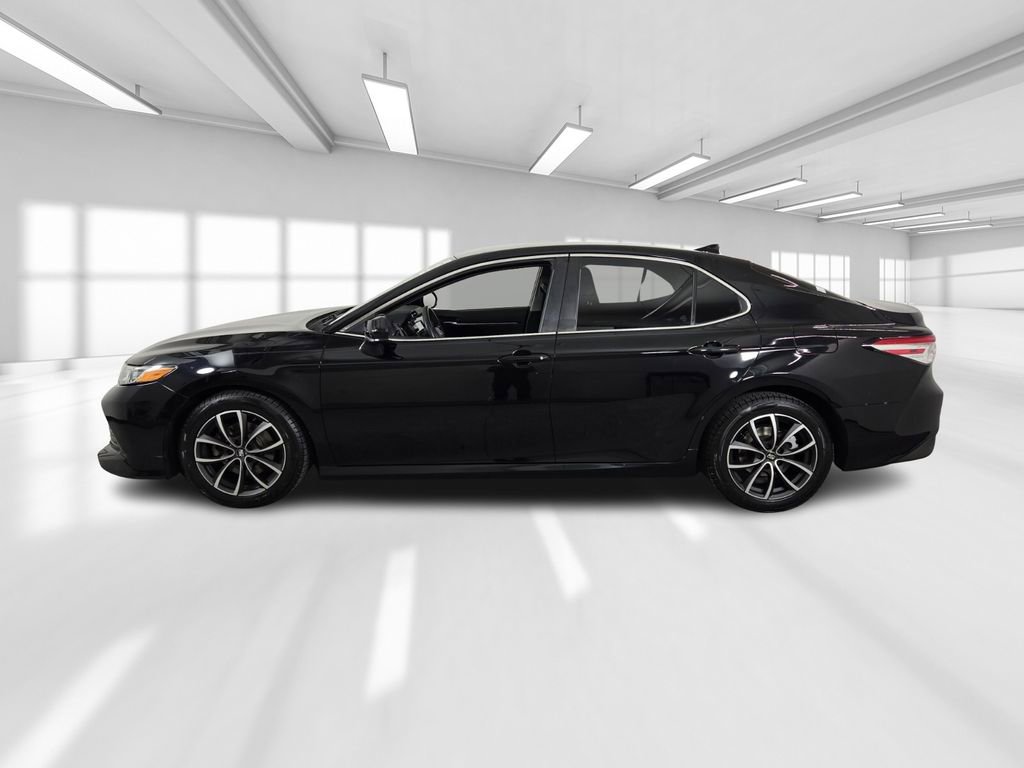 Used 2020 Toyota Camry LE FWD image 2