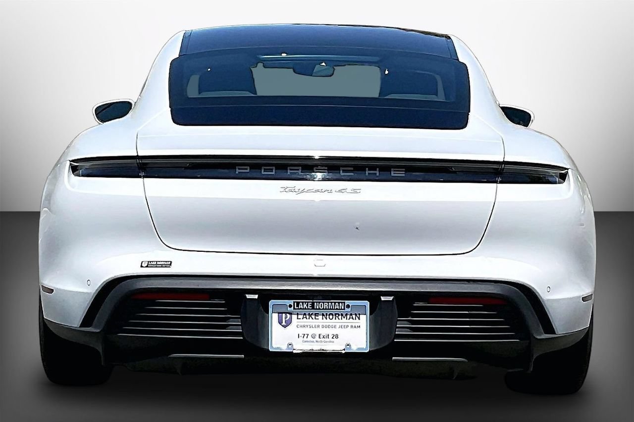 Used 2022 Porsche Taycan 4S AWD/4WD image 7