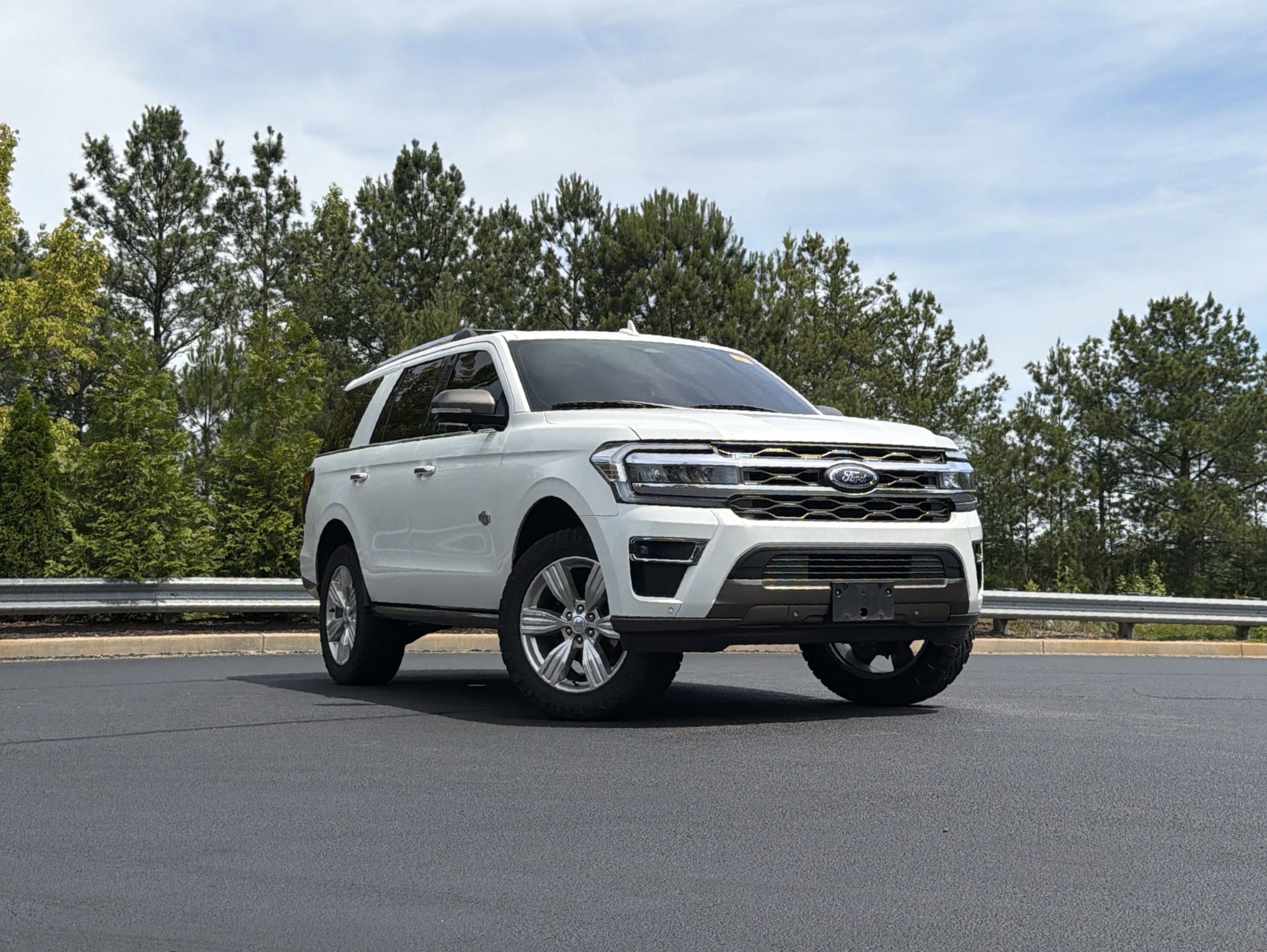Used 2024 Ford Expedition King Ranch RWD image 2