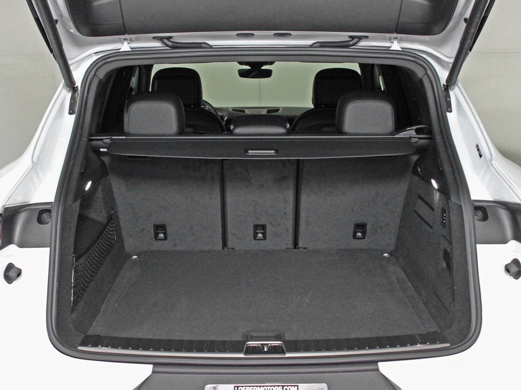 Certified 2025 Porsche Cayenne image 13