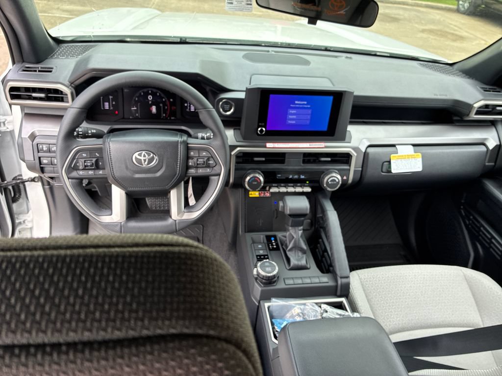 New 2026 Toyota 4Runner SR5 AWD/4WD image 18