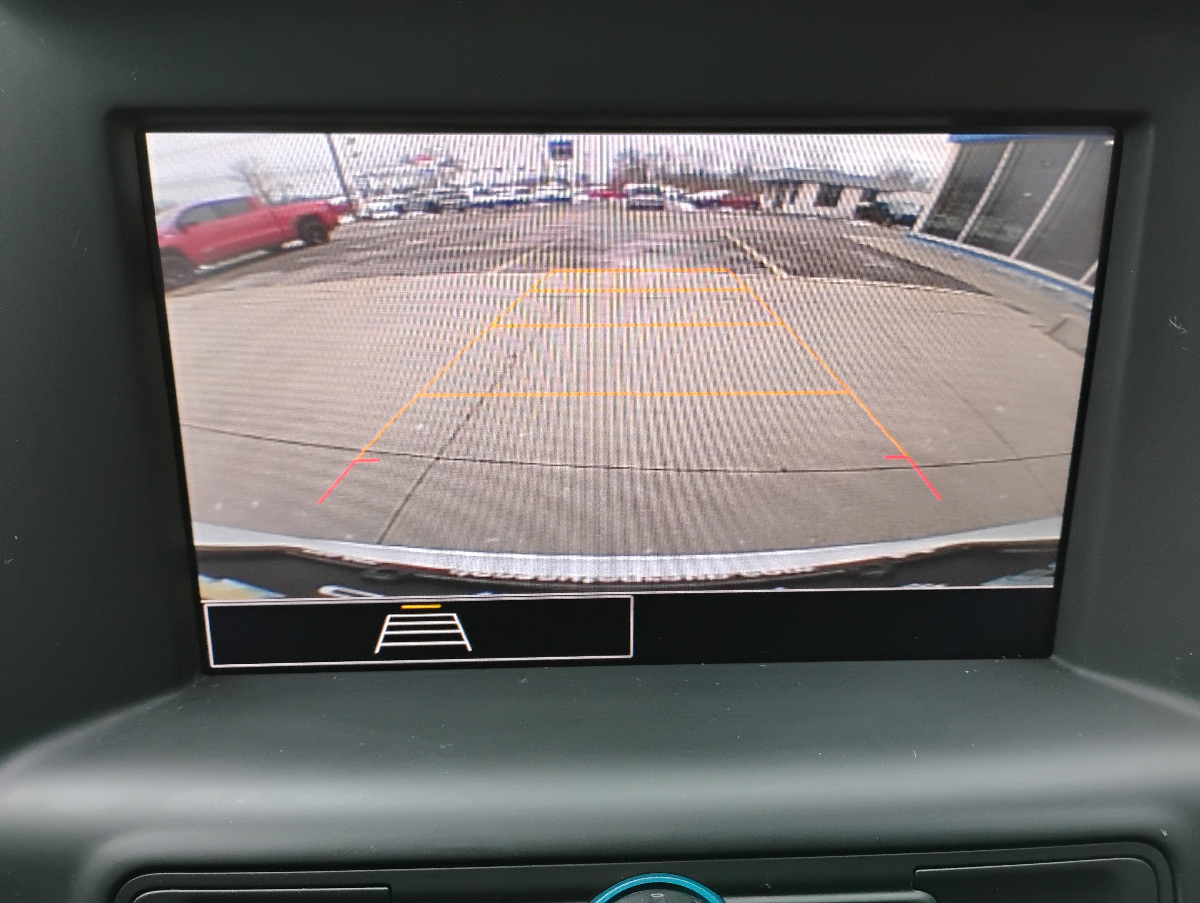 Used 2023 GMC Terrain SLE image 6