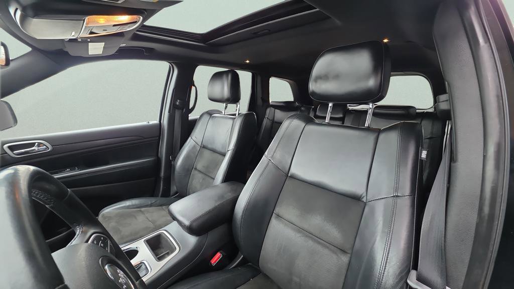 Used 2018 Jeep Grand Cherokee Altitude image 17