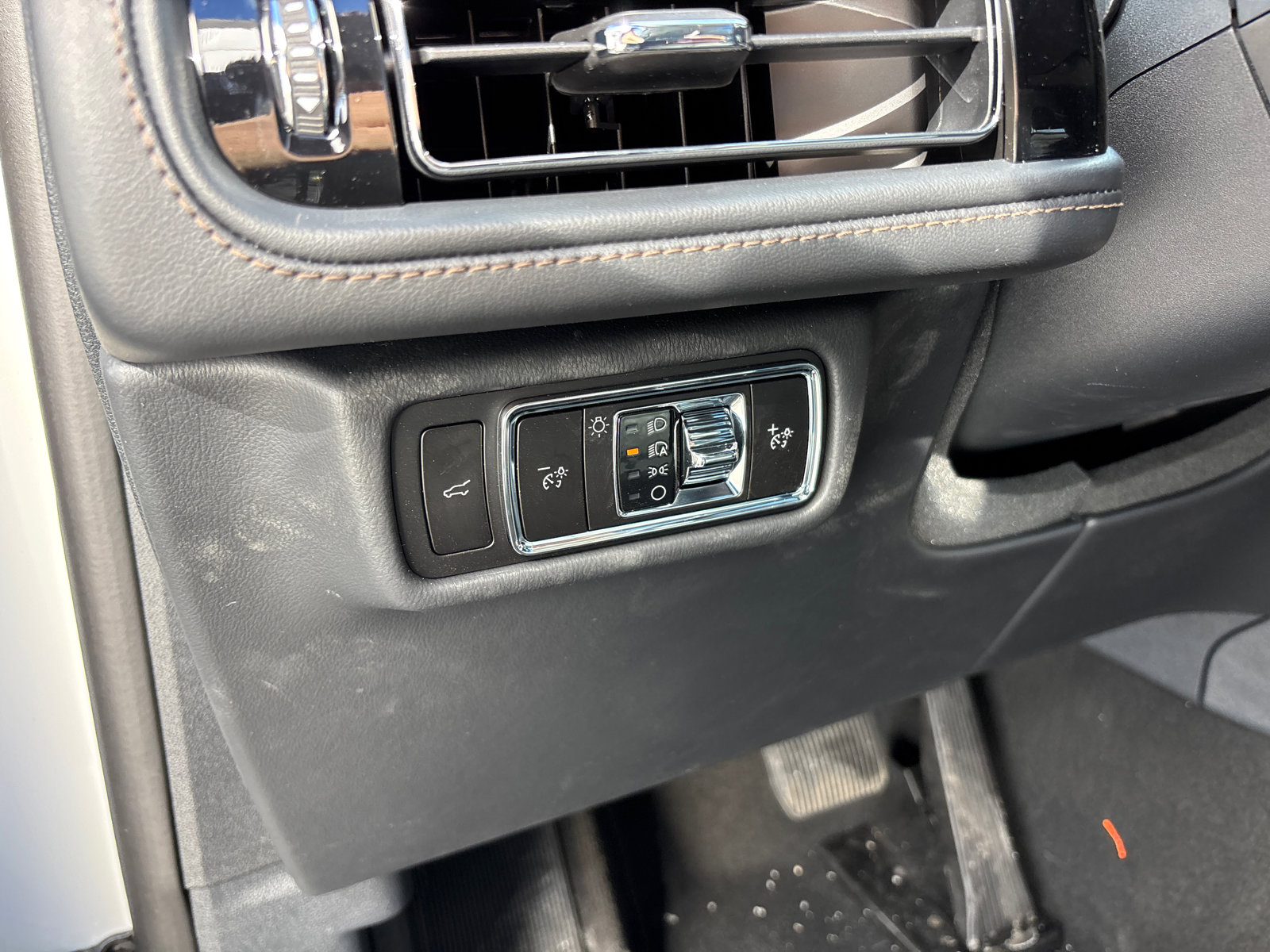 New 2026 Lincoln Aviator Reserve AWD/4WD image 14