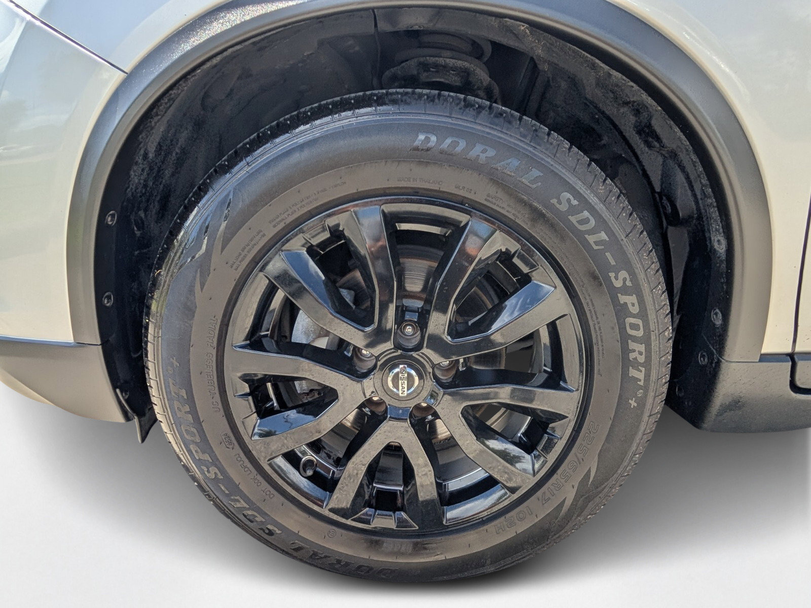 Used 2018 Nissan Rogue SV image 9