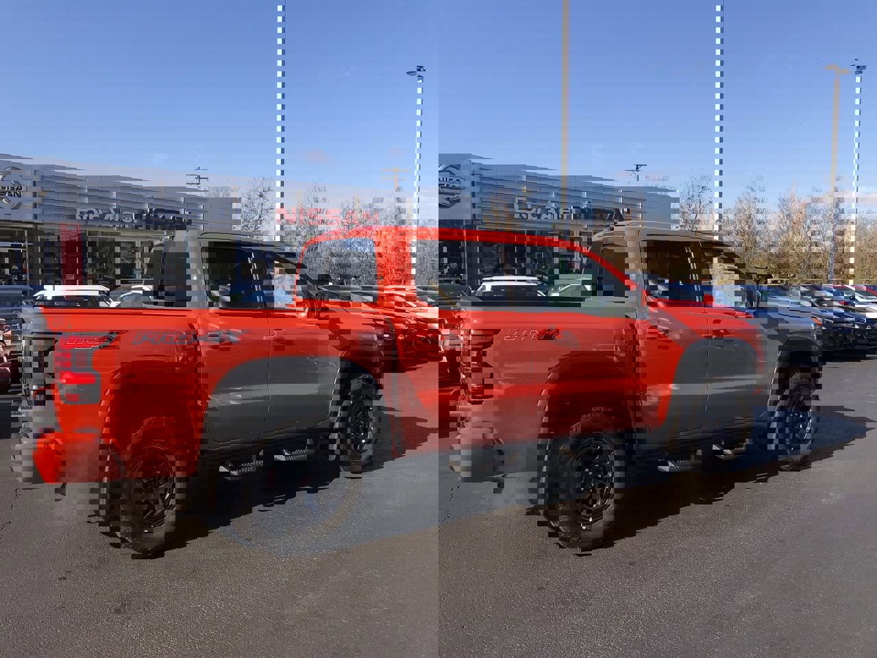 New 2026 Nissan Frontier PRO-4X w/ Pro-4x Convenience Package image 14