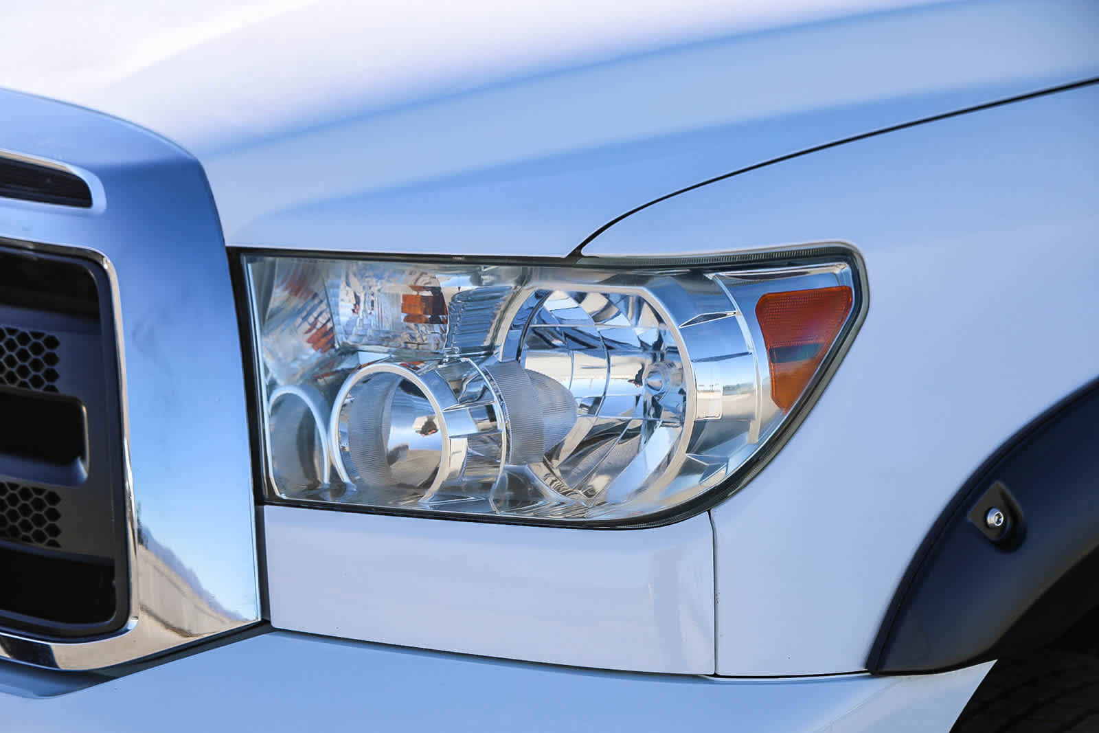 Used 2011 Toyota Tundra 2WD CrewMax w/ Tow Pkg image 8