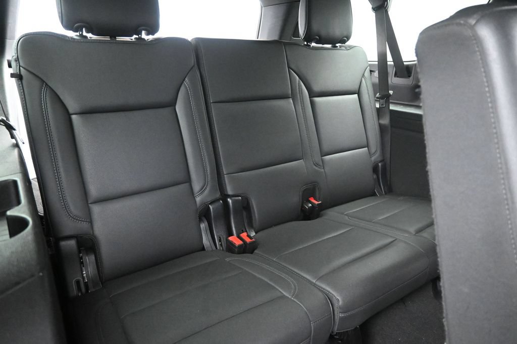 Used 2025 Chevrolet Suburban LT AWD/4WD image 14