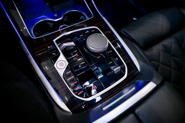 Used 2024 BMW X7 xDrive40i w/ M Sport Package image 36