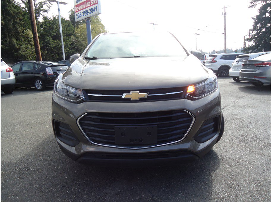 Used 2021 Chevrolet Trax LS AWD/4WD image 3