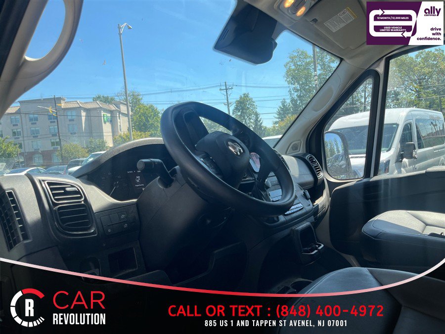 Used 2025 RAM ProMaster 2500 w/ Convenience Group FWD image 9