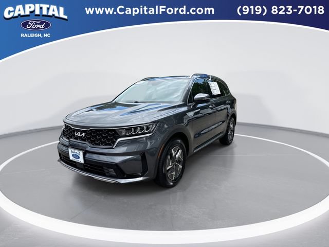 Used 2022 Kia Sorento EX w/ Panoramic Sunroof Package FWD image 4