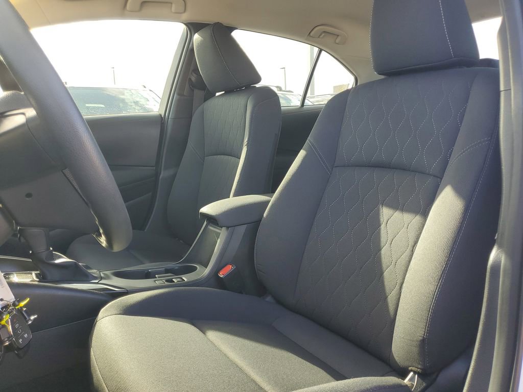 Used 2023 Toyota Corolla LE FWD image 19