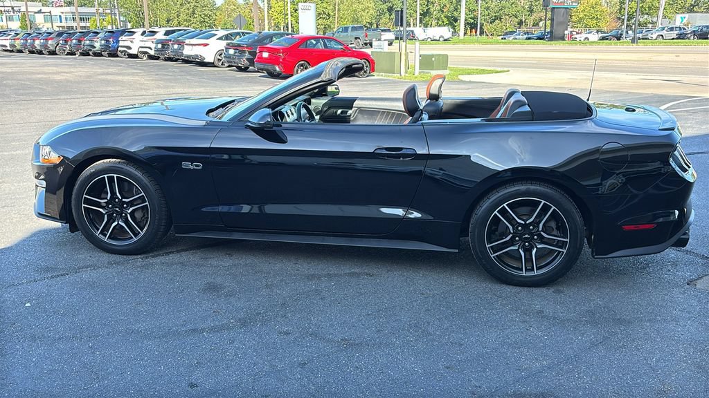Used 2018 Ford Mustang GT Premium RWD image 2