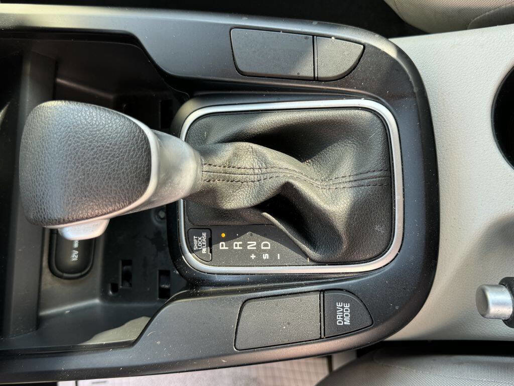 Used 2021 Kia Soul LX image 20