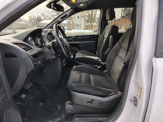 Used 2020 Dodge Grand Caravan SE FWD image 51