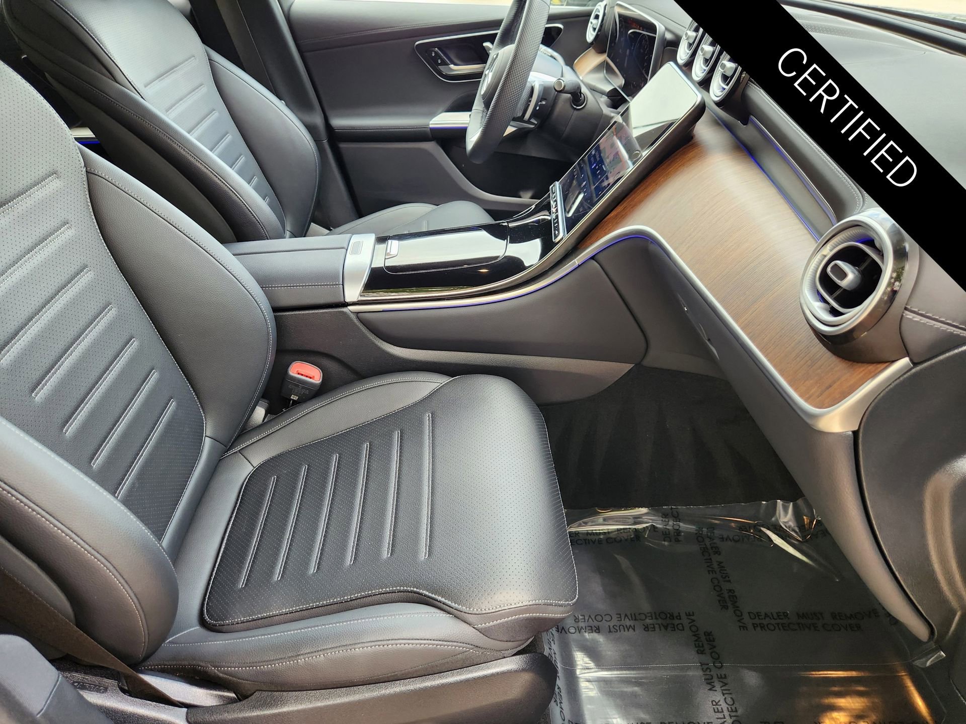 Certified 2025 Mercedes-Benz GLC 350e 4MATIC image 3