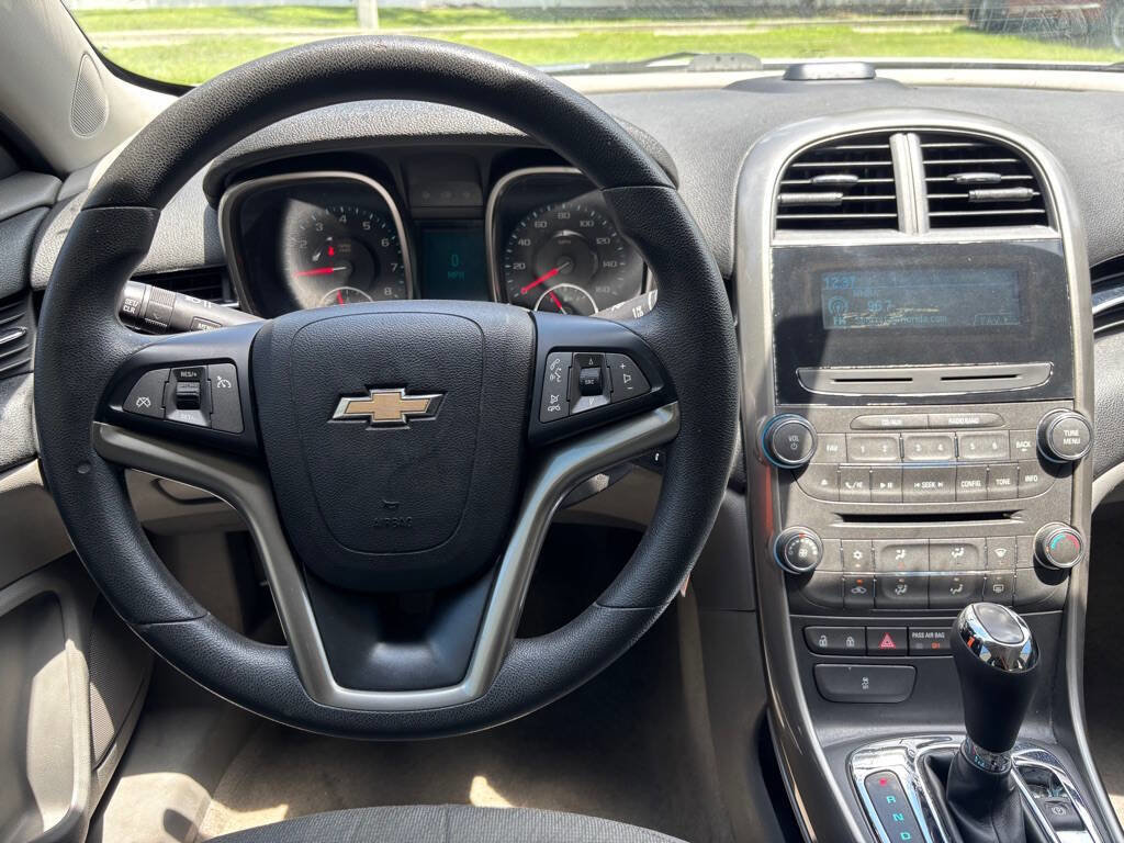 Used 2013 Chevrolet Malibu LS image 21