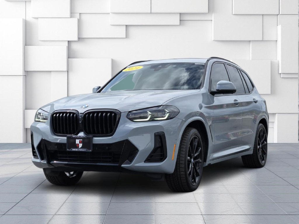 Used 2024 BMW X3 xDrive30i w/ Premium Package AWD/4WD image 3