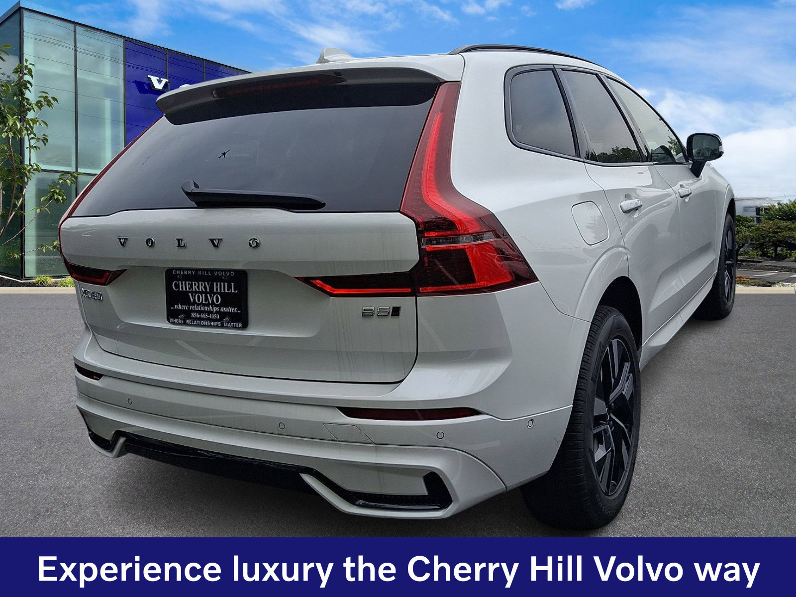 New 2026 Volvo XC60 B5 Plus w/ Climate Package AWD/4WD image 5