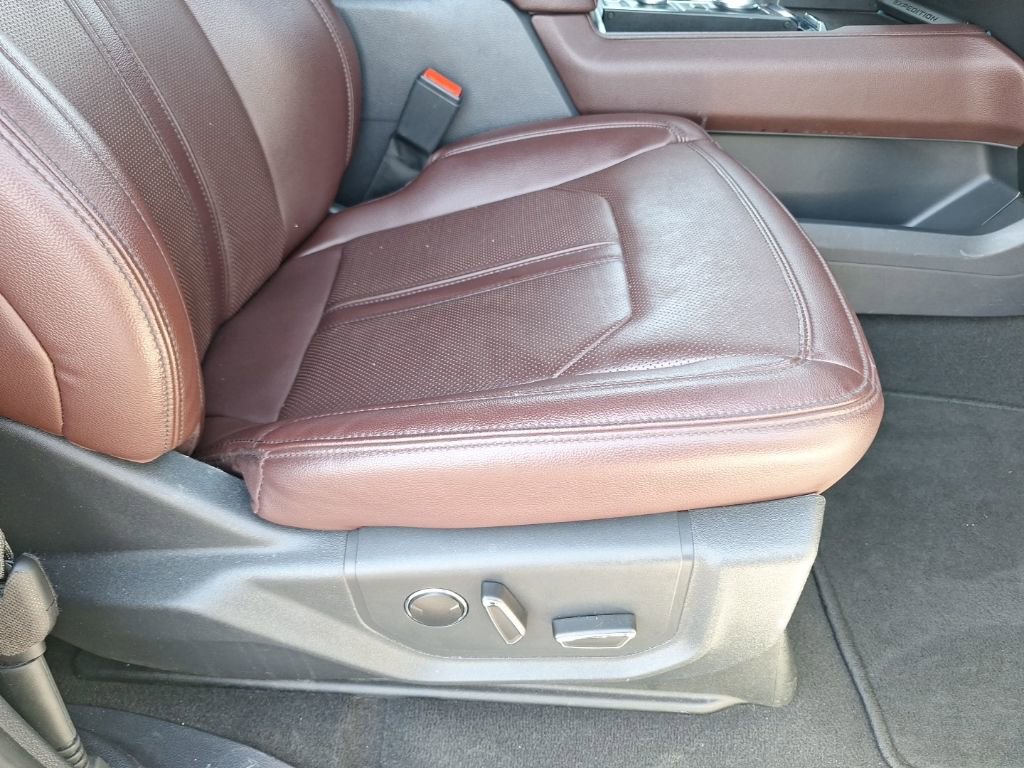 Used 2024 Ford Expedition Limited image 19