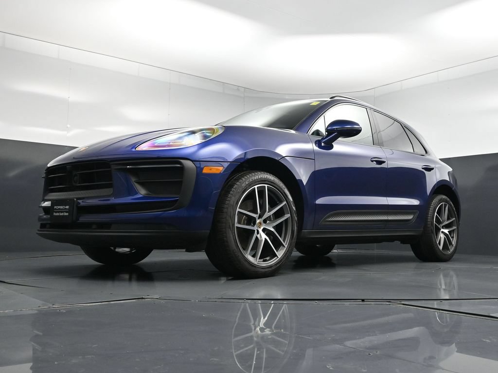 Used 2024 Porsche Macan w/ Premium Plus Package AWD/4WD image 22