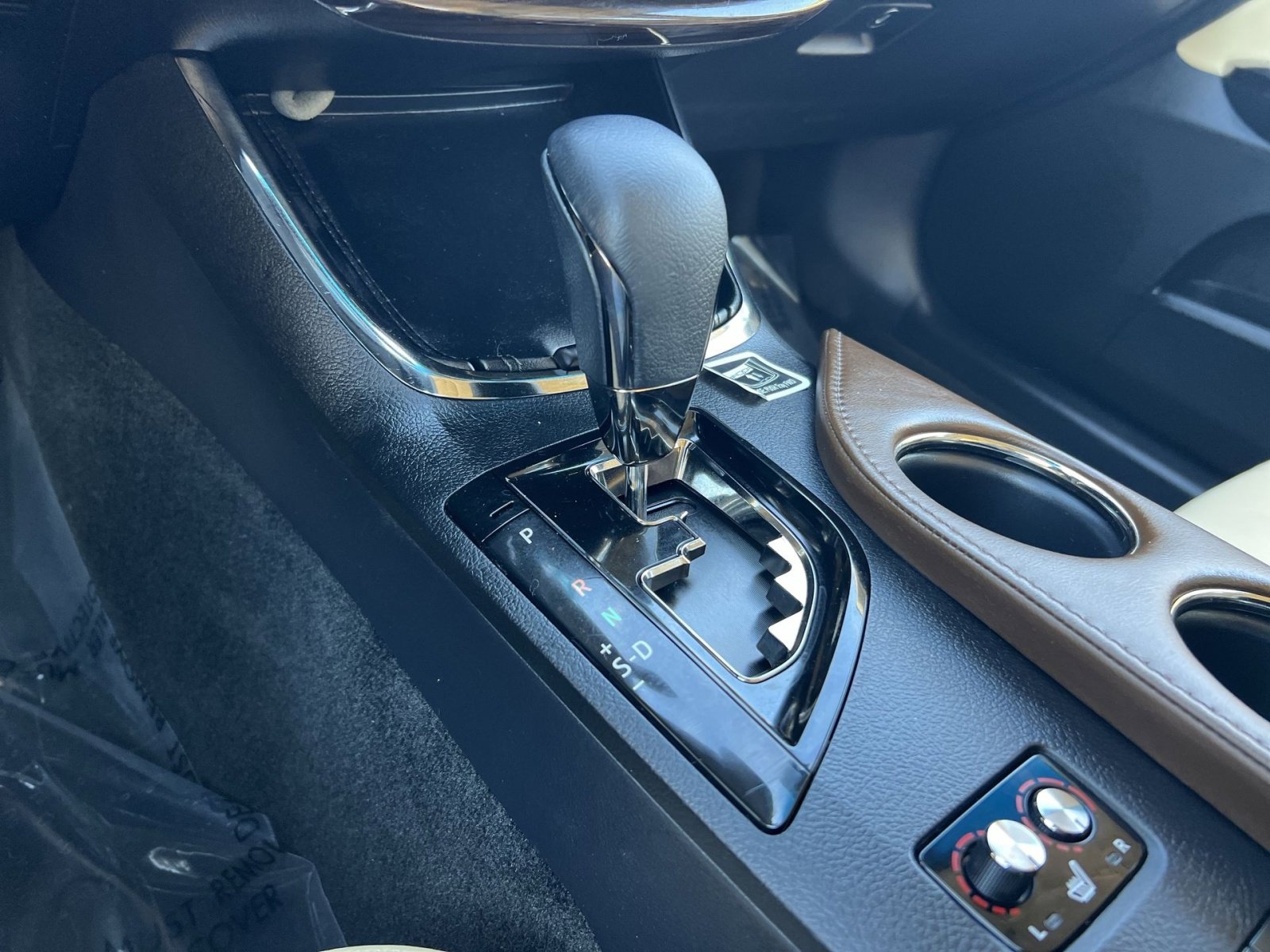 Used 2014 Toyota Avalon XLE Touring FWD image 22