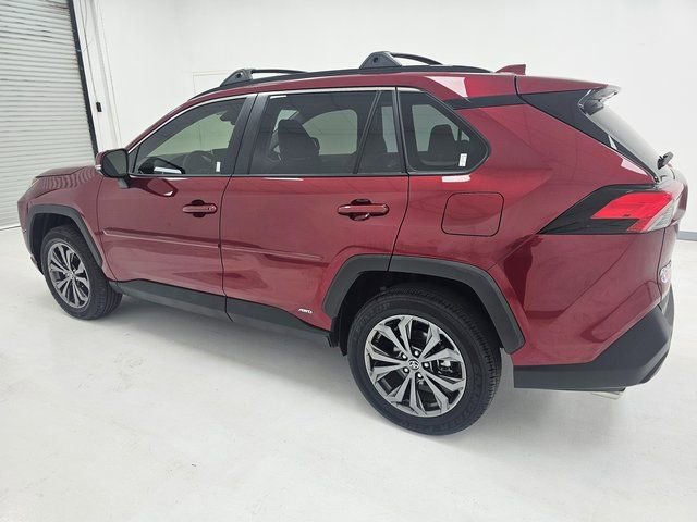 Used 2025 Toyota RAV4 XLE Premium image 37
