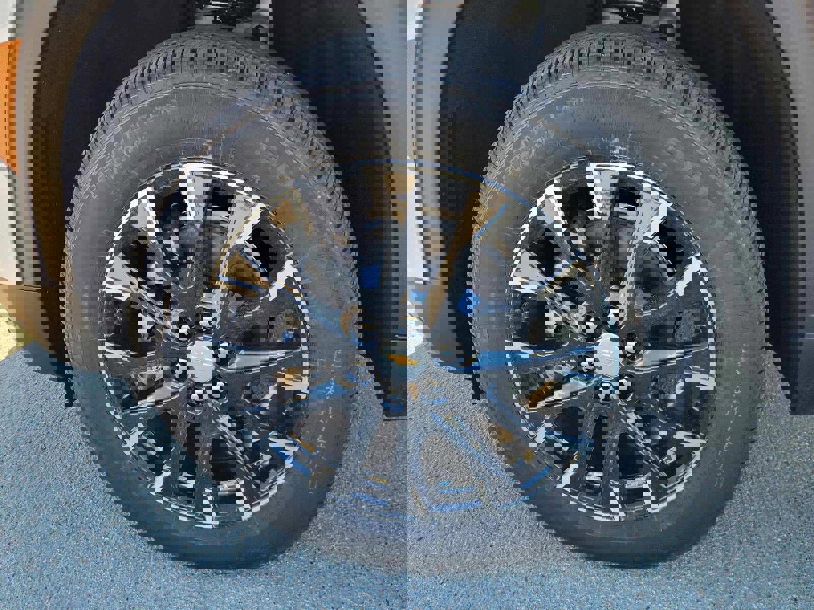 Used 2025 Chevrolet Equinox LT image 9