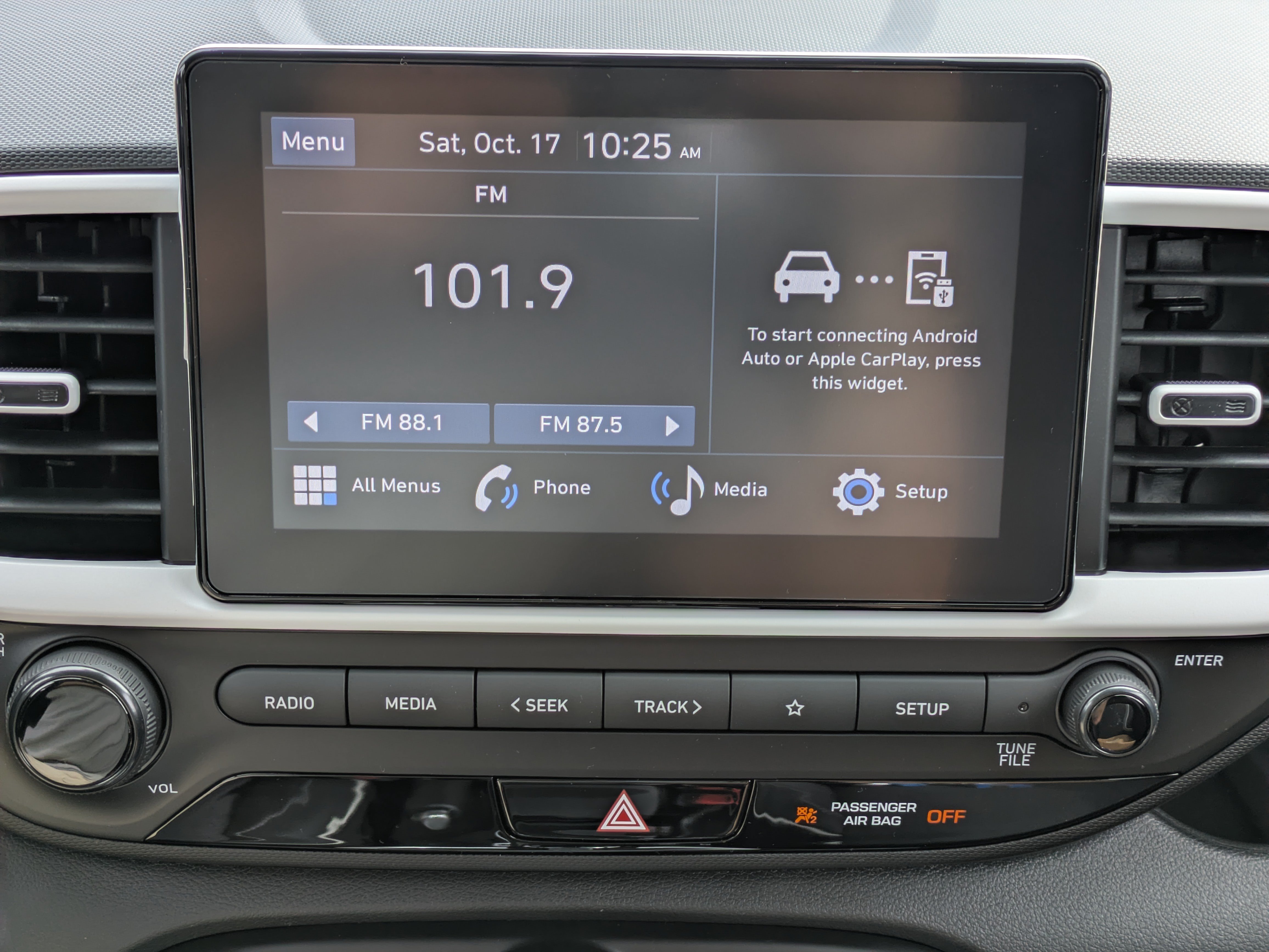 New 2026 Hyundai Venue SEL FWD image 16