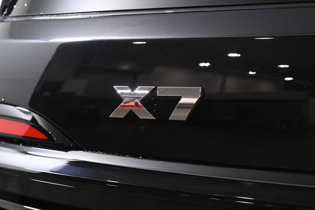 New 2027 BMW X7 M60i AWD/4WD image 43