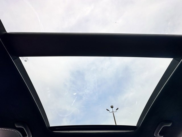 Used 2023 Hyundai Santa Fe Calligraphy w/ Cargo Package image 22