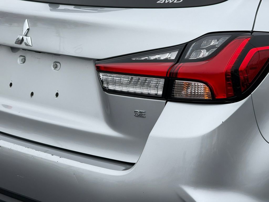 Used 2024 Mitsubishi Outlander Sport SE image 6