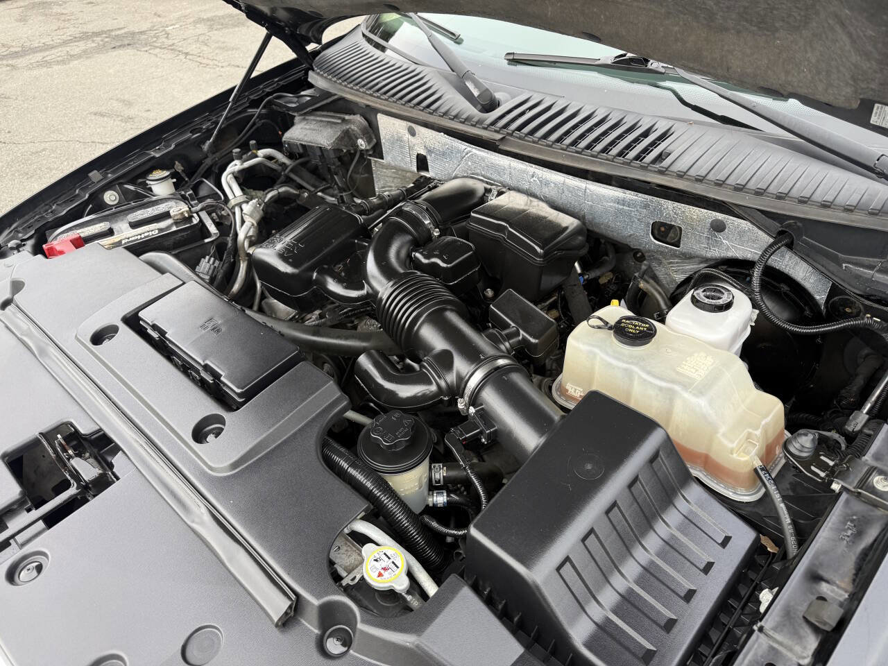 Used 2012 Ford Expedition XLT image 29