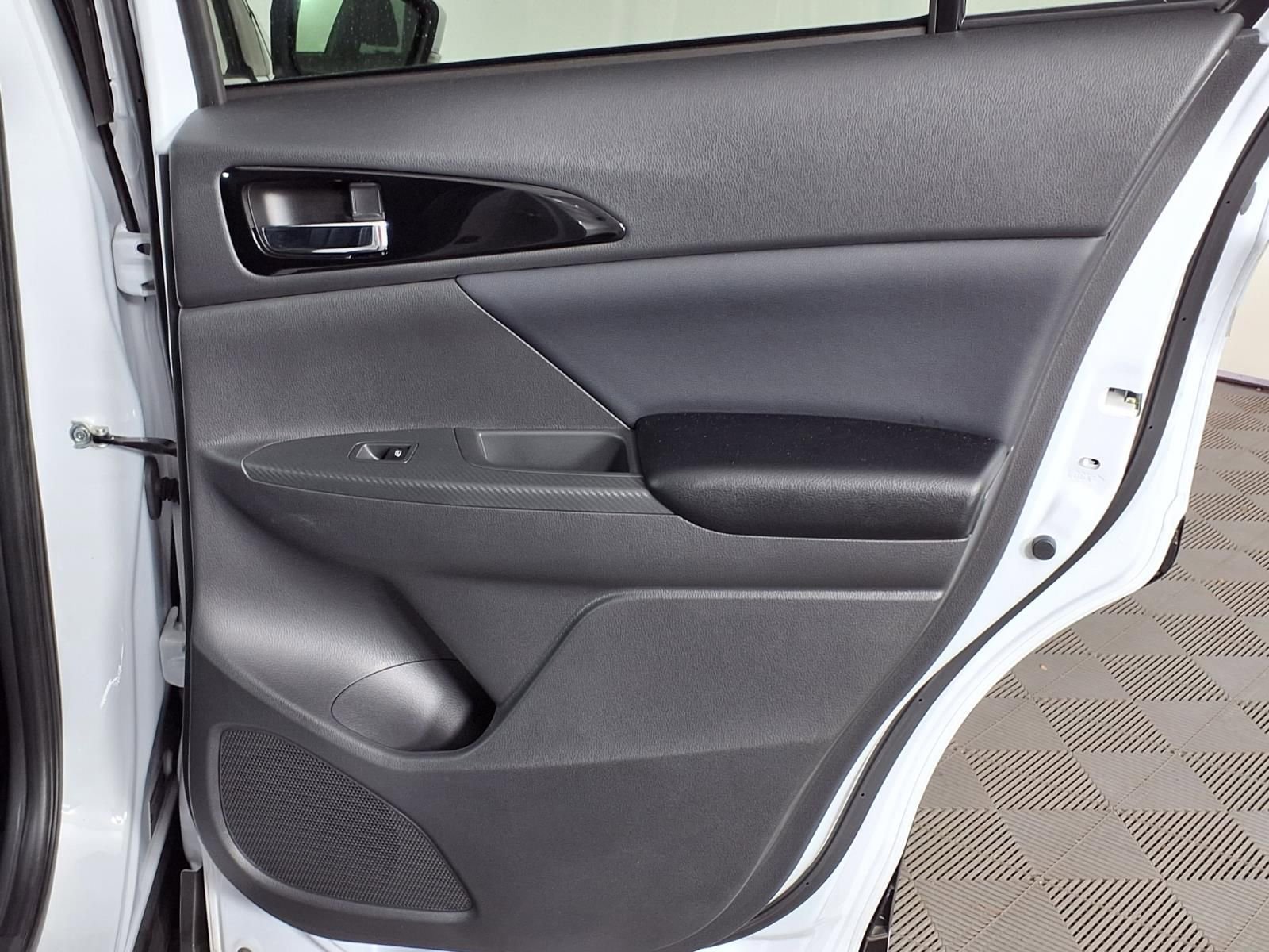 Used 2024 Mitsubishi Eclipse Cross SEL image 10