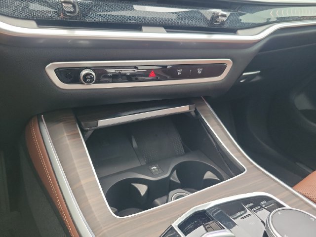 Used 2024 BMW X5 sDrive40i w/ Parking Assistance Package RWD image 23