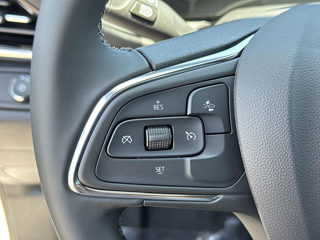 New 2026 Buick Envista Sport Touring w/ Convenience II Package FWD image 9